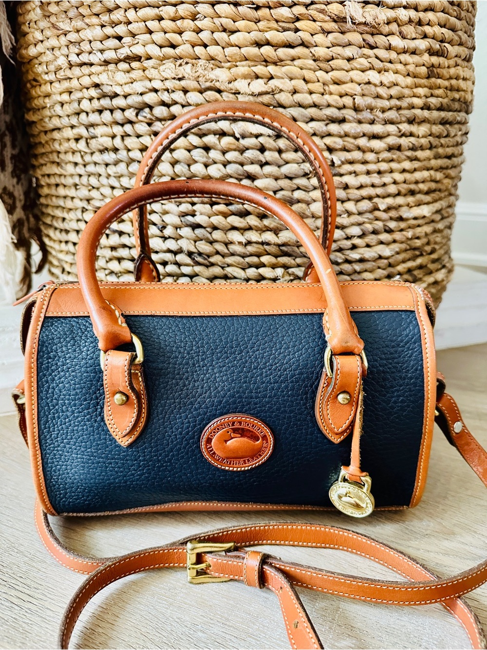 Dooney & Bourke Navy & Tan AWL Mini Barrel Satchel w/crossbody Vintage